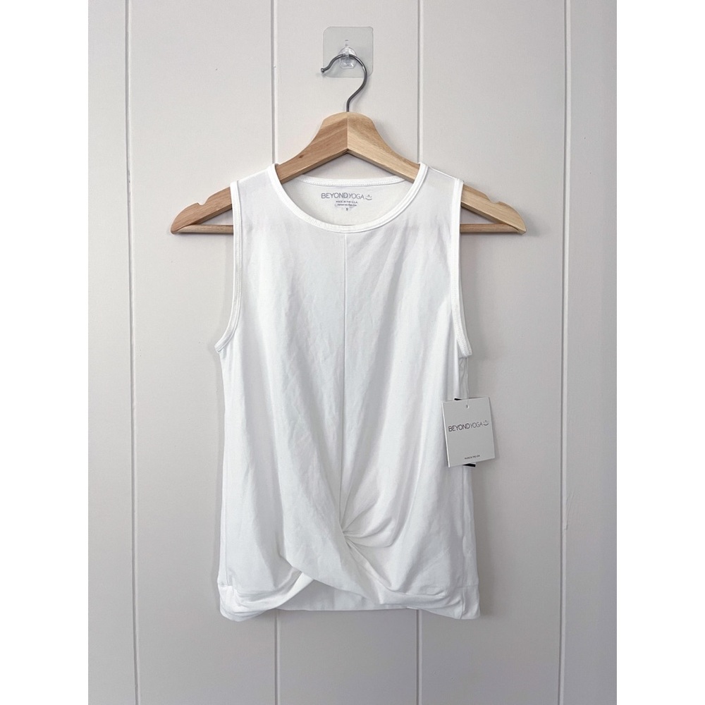 Beyond Yoga White Twist-Front Muscle Tank